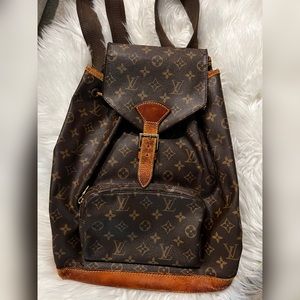 Authentic Vintage Louis Vuitton "Montsouris" GM